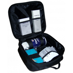 Cleaning kit for optical connectors, in a soft case