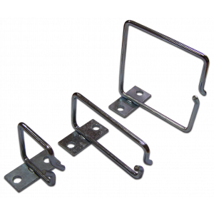 Metal ring cable manager for installation on 19” rails