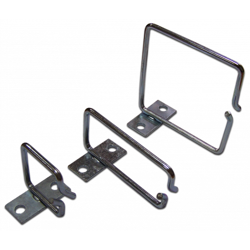 Metal ring cable manager for installation on 19” rails